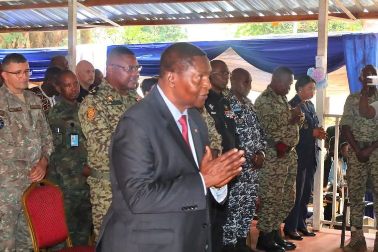Dépassé par l’IA, Touadéra se tourne vers les opérateurs mobiles pour traquer les Centrafricains via les cartes SIM